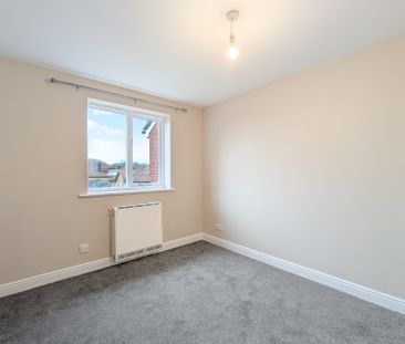 Bywater House, London, SE18 - Photo 3