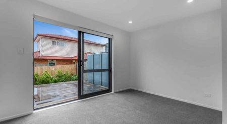 Welcome Home - Photo 3