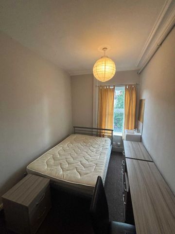 9 bedroom terraced house to rent - Photo 5