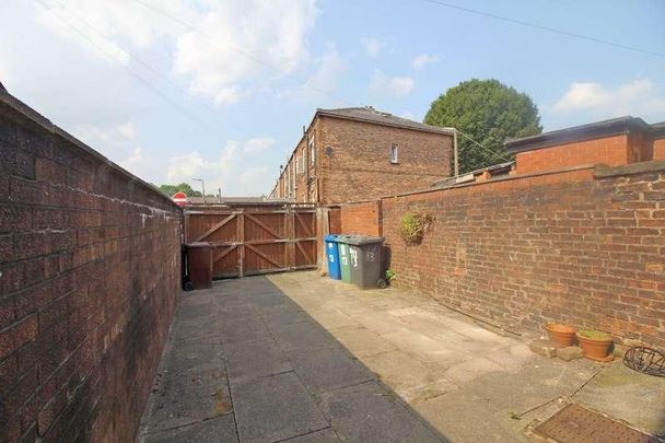 Chesham Road, BL9 - Photo 1