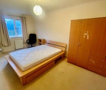 4 bedroom terraced house to rent - Photo 6