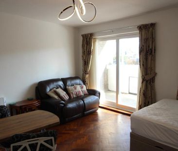 Studio to rent - Photo 4