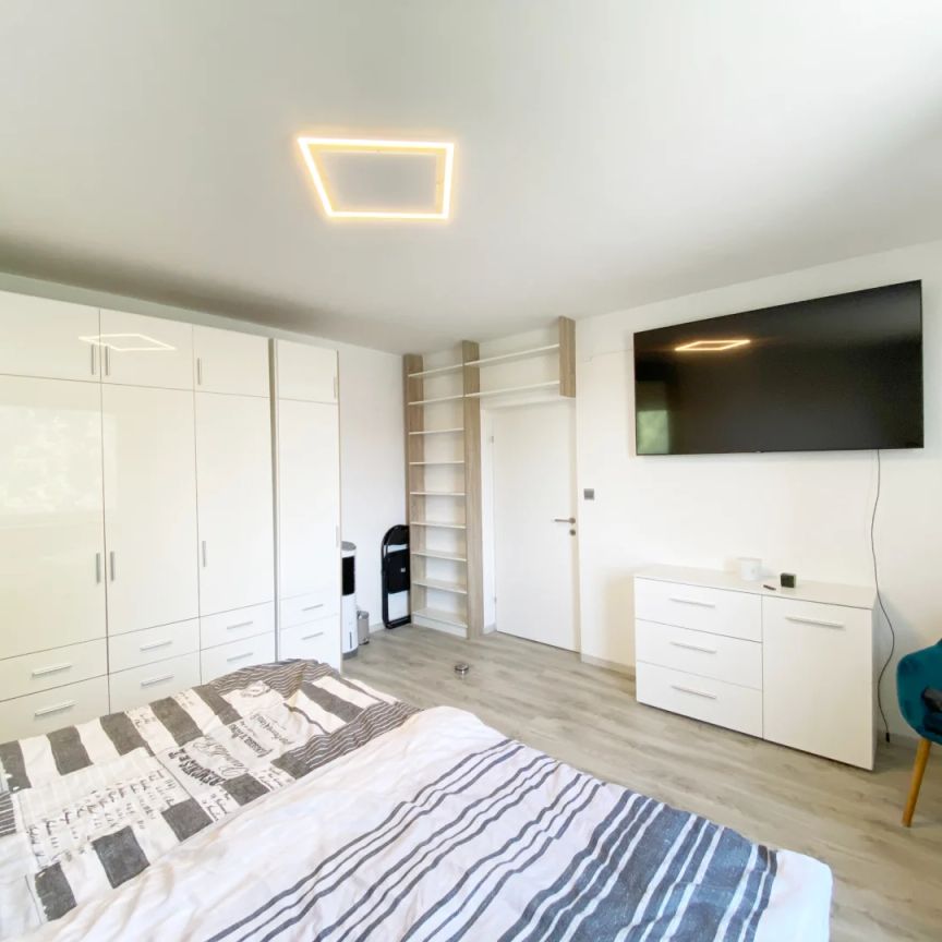 Helle, sehr gepflegte 2-Zimmer-Wohnung mit westseitiger Loggia - Foto 1