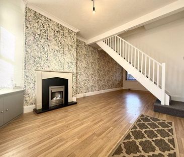 3 bedroom terraced house to rent - Photo 4