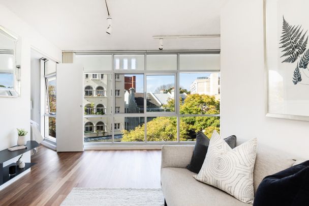 10/41-49 Roslyn Gardens, Elizabeth Bay NSW 2011 - Apartment For Rent | Domain - Photo 1