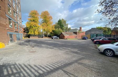 Flat 15 Oakfield House, Preston New Road, Blackburn. BB2 6AY - Photo 2