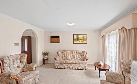 Classic Family Home in a Great Location - Photo 2