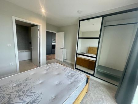 3 bedroom flat to rent - Photo 5