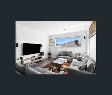 Fantastic Home in Idyllic Location! - Photo 1