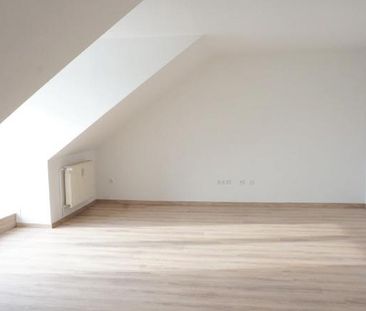 Exklusives Wohnen unterm Dach – mit Balkon und eigenem Stellplatz - Photo 6