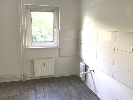 3 Zimmer Wohnung im 2. Obergeschoss … in Sanierung - Photo 3