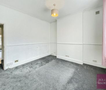 2 bedroom end of terrace house to rent - Photo 1