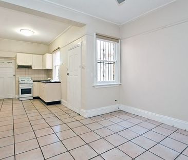 Rear/135 Morehead Street, Waterloo NSW 2017 - House For Rent | Domain - Photo 2