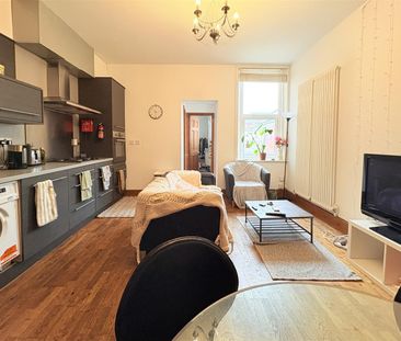 Glenthorn Road, Jesmond - Photo 1