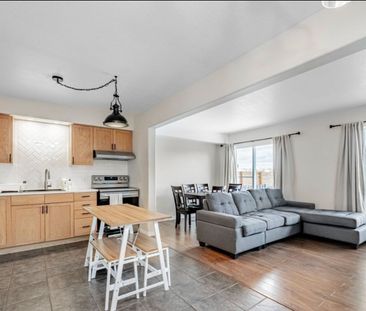 For Lease - 60 Shephard Avenue, New Tecumseth, Ontario - Photo 2