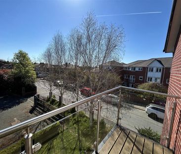 2 bedroom apartment to rent - Photo 4