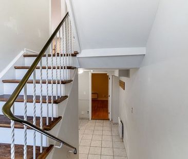 For Lease - 2056 Marine Drive Unit# 7, Oakville, Ontario - Photo 2