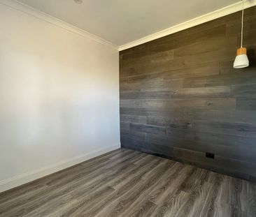 TWO BEDROOM HOUSE WITH BUNGALOW IN AVOCA - Photo 6