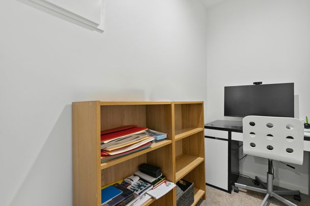 Fully Furnished. Perfectly Positioned. - Photo 1
