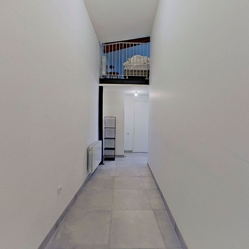 Appartement à louer 2 pièces • Charbonnières-les-Bains - Photo 1