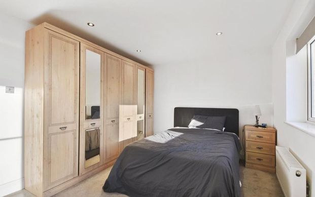 Palgrave Gardens, NW1, London - Photo 1