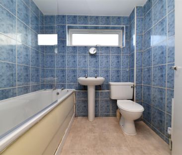 Canterbury Way, Stevenage, SG1 - Photo 3