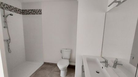 Location Appartement 2 pièces 41m² FONSORBES 31470 - Photo 2