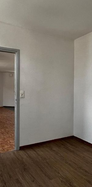 Location Appartement 3 pièces 63m² ARMENTIERES 59280 - Photo 1