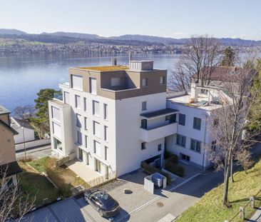 Exklusive und Historische 4-Zimmer-Wohnung direkt am Zürichsee - Foto 1