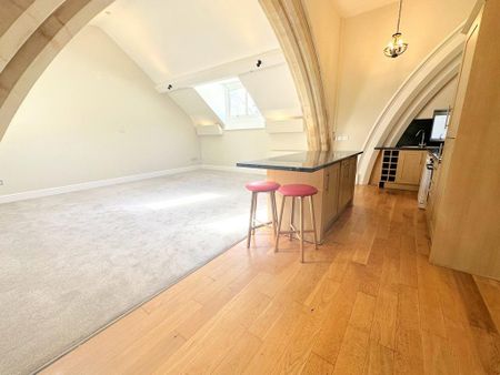 2 bedroom apartment to rent - Photo 2