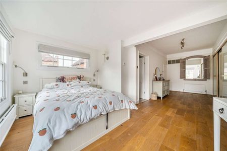 A well presented character home in the charming village of Brasted. - Photo 3