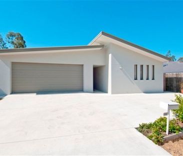 Affordable Studio Apartment in Loganlea suitable for one person. - Photo 2