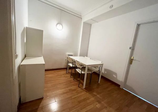 Avinguda de la Riera de Cassoles, Barcelona, Catalonia 08012