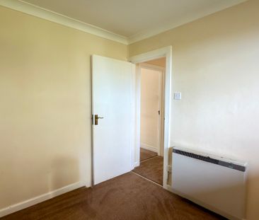 Redhill Drive, Bournemouth - Photo 4