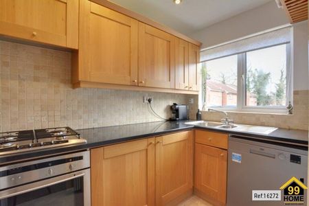 2 bed Terraced in Hunstanton Close Ifield, Crawley, RH11 0UG - Photo 4