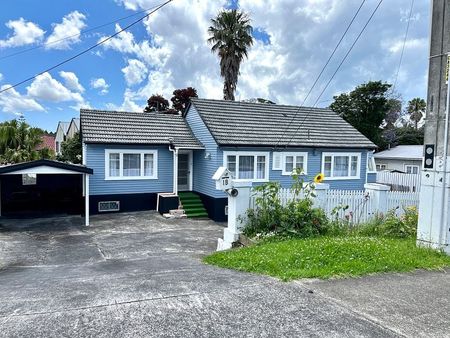 Three bedroom home for rent - Photo 4