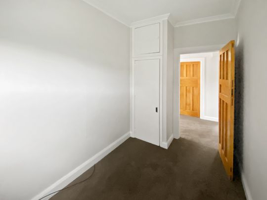 Spacious 4-Bedroom Home with Modern Upgrades in Lower Hutt - Photo 1