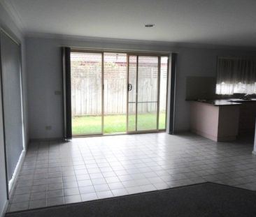 1/5 Kantara Crescent, Lara - Photo 2