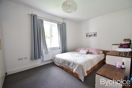 2 bedroom semi-detached bungalow to rent - Photo 3