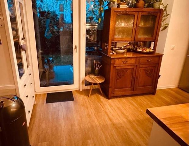 Möblierte Wohnung zur Zwischenmiete in Hamburg Stellingen - Photo 1