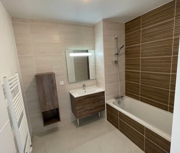 Location Appartement 3 pièces 71m² BOUCAU 64340 - Photo 6