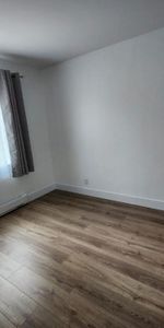 LAVAL PRÈS MÉTRO CARTIER 5 1/2 RÉNOVÉ 1ER ÉTAGE - Photo 3