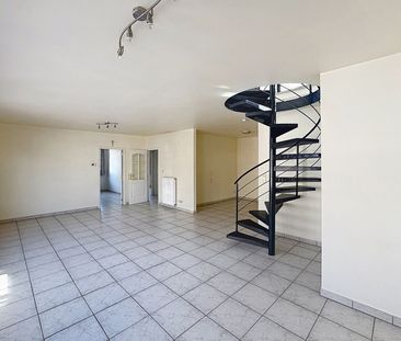 Duplex - Photo 1