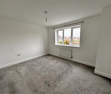 3 bedroom detached house to rent - Photo 2