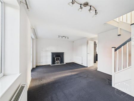 3 bedroom semi-detached house to rent - Photo 2