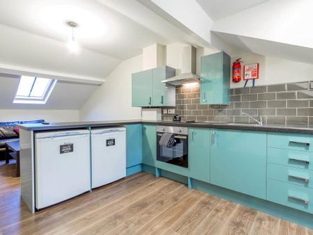 3 bedroom apartment to rent - Photo 3