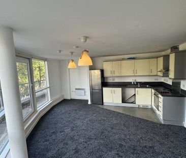1 bedroom flat to rent - Photo 2