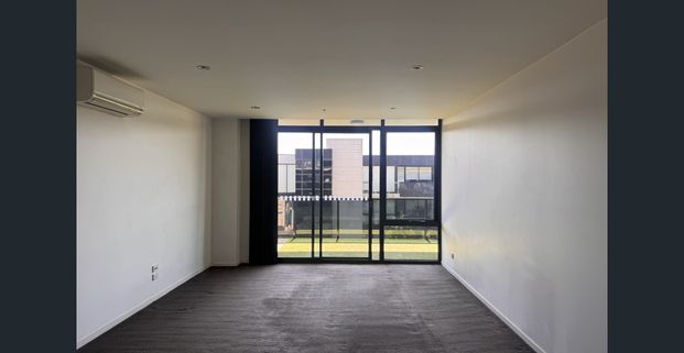 2 Bedroom apartment with city views! - Photo 1