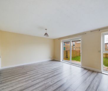 4 bed end of terrace house to rent in Canterbury Way, Stevenage, SG1 - Photo 4