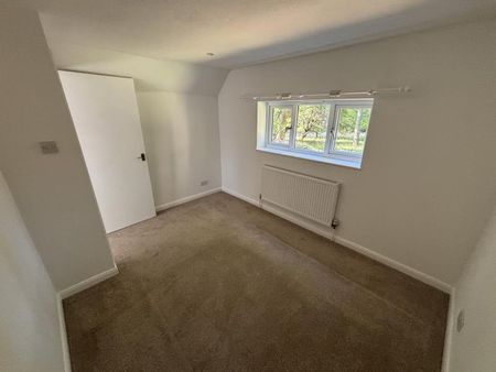 Walliswood, Surrey, RH5 - Photo 3